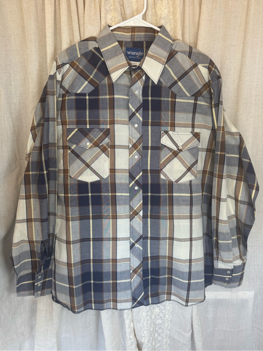 Vintage Wrangler pearl snap button southwest Plaid Western workwear cowboy top